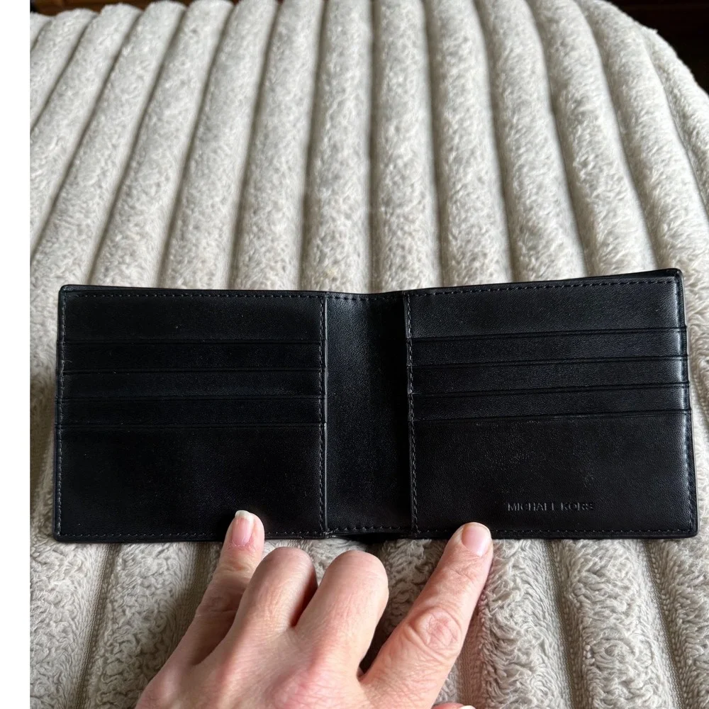 Michael‎ Kors Mens Black Croc Embossed Leather Bifold Wallet Silver MK Logo